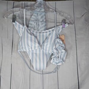 Jimmi Striped Blue and White Bikini Set With Wrap And Hair Tie Size M NWT